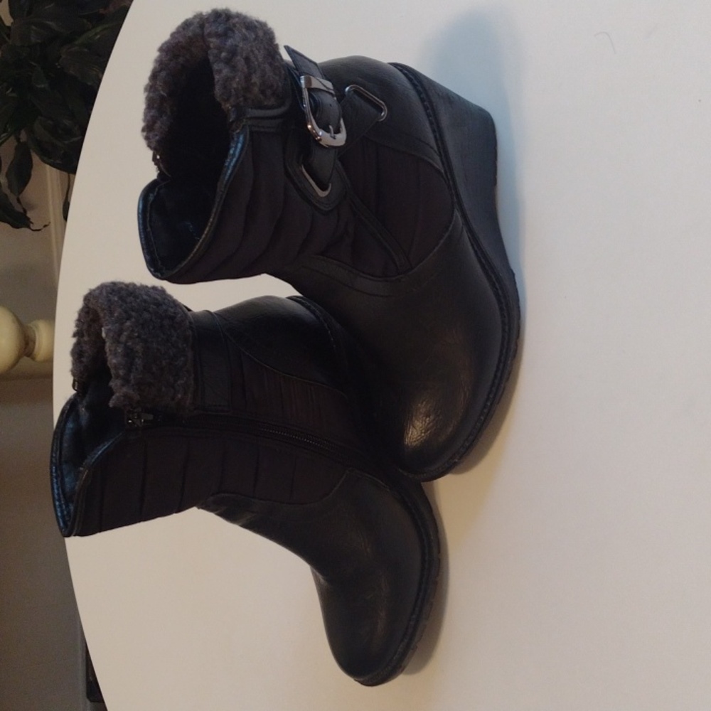 Aliandra Black Wedge Heel Black Winter Fall Boots Size 6